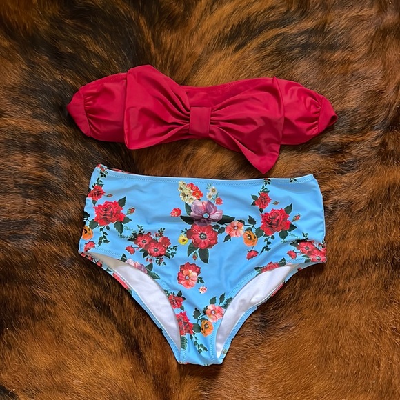 High waisted floral swimsuit - Picture 3 of 9